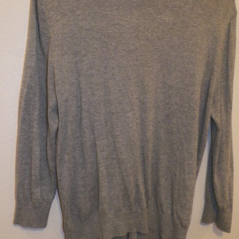 Sweater - Picture 4 of 4